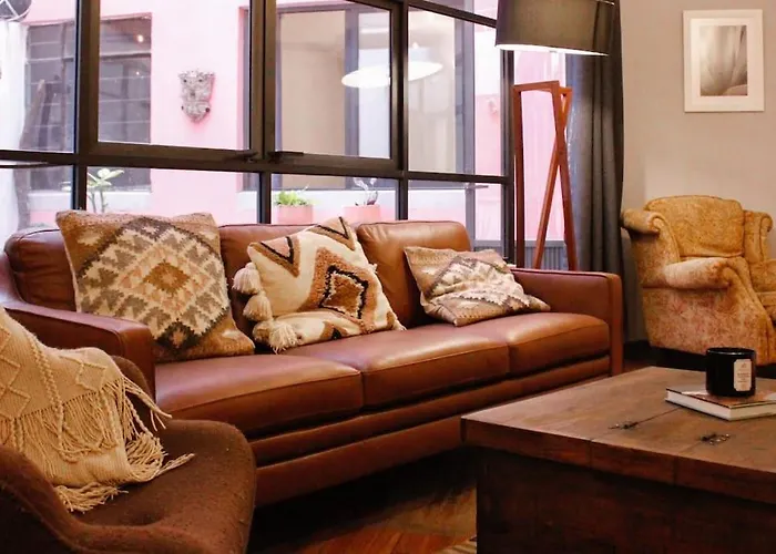 New Mex Inspired Bo-ho Chic With Private Patio And Roof Terrace *